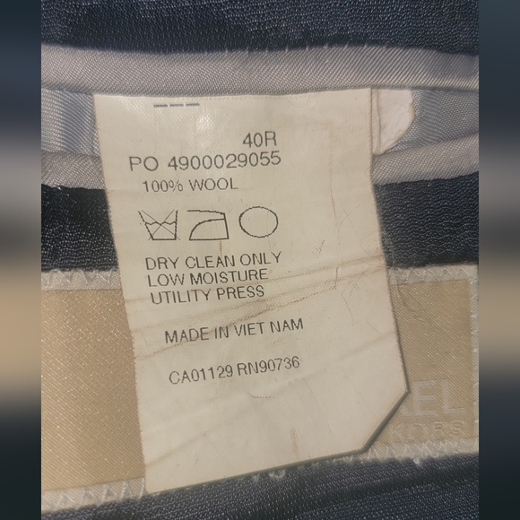 Michael Kors Men’s Dark Navy Suit – Jacket 40R / Pants 34 - Picture 7 of 16